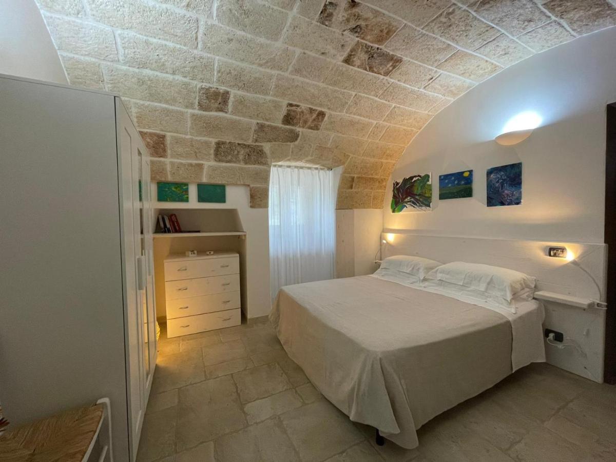 Il Vecchio Carrubo - Villa Con Piscina A Sfioro Macchia di Monte Eksteriør bilde