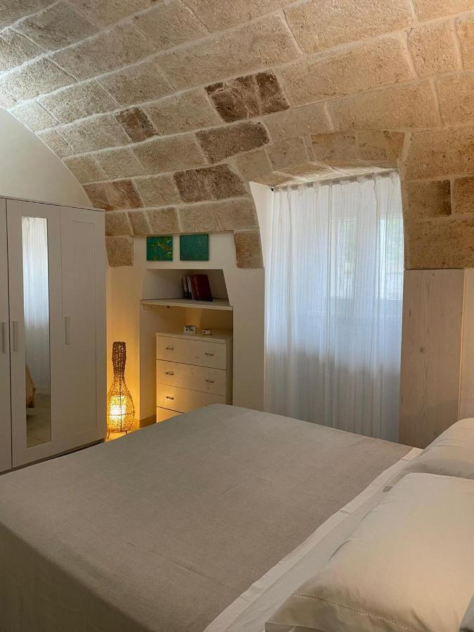 Il Vecchio Carrubo - Villa Con Piscina A Sfioro Macchia di Monte Eksteriør bilde