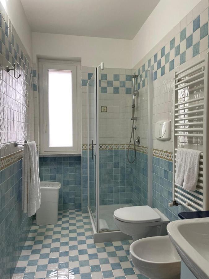 Il Vecchio Carrubo - Villa Con Piscina A Sfioro Macchia di Monte Eksteriør bilde