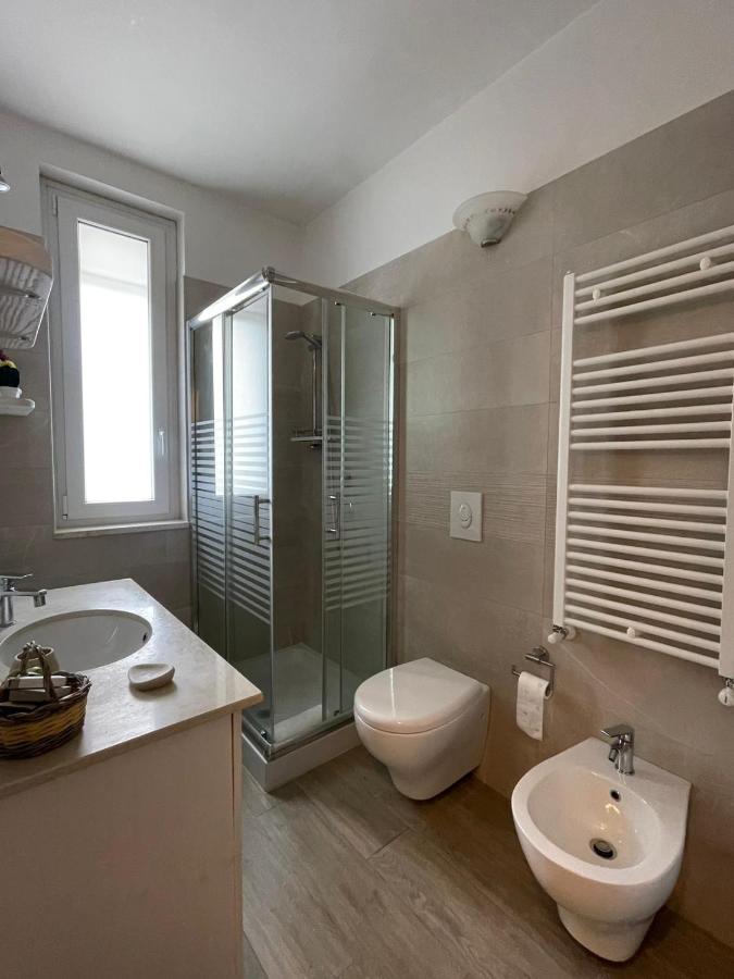 Il Vecchio Carrubo - Villa Con Piscina A Sfioro Macchia di Monte Eksteriør bilde