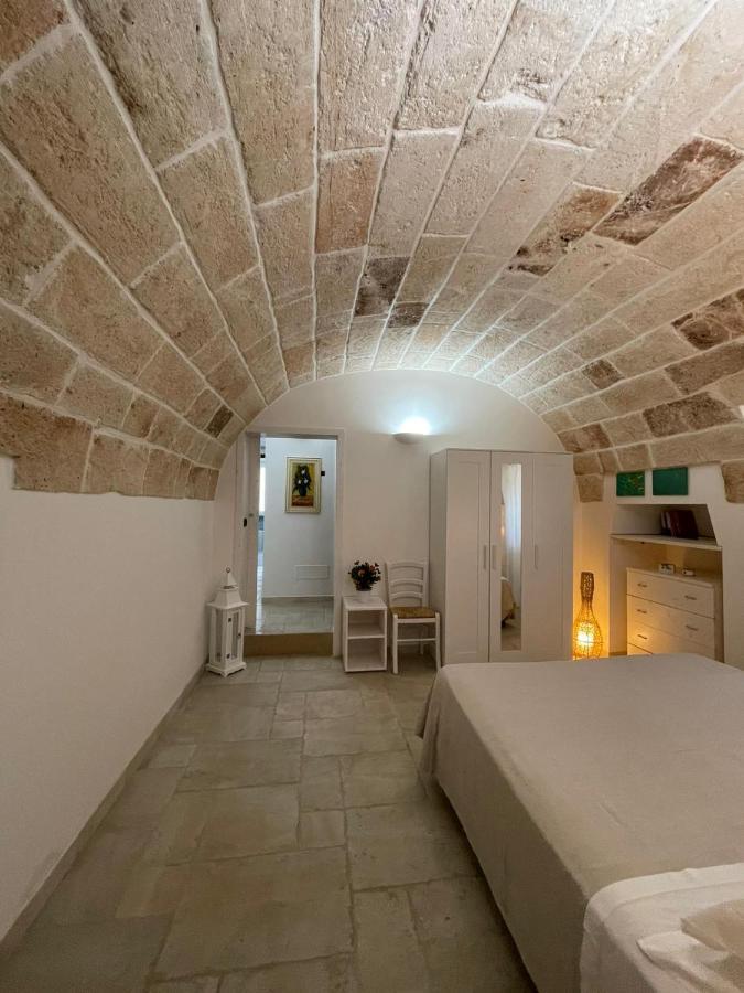 Il Vecchio Carrubo - Villa Con Piscina A Sfioro Macchia di Monte Eksteriør bilde